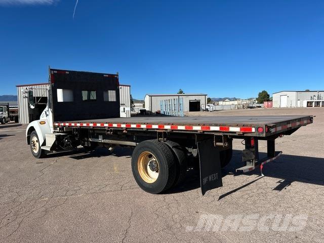 Kenworth T300 شاحنات قلابة