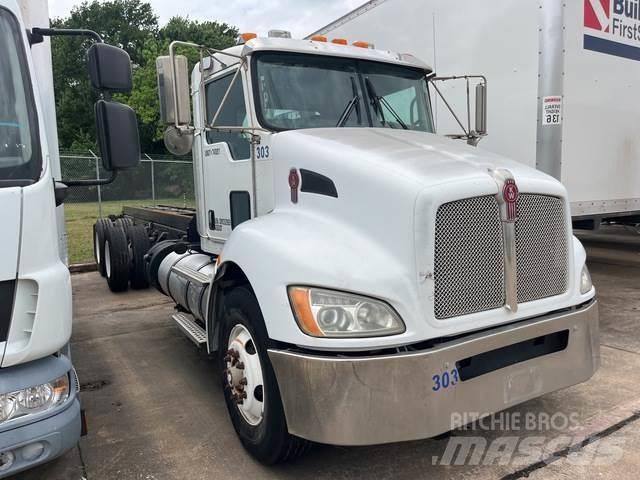 Kenworth T370 شاحنات ذات هيكل صندوقي