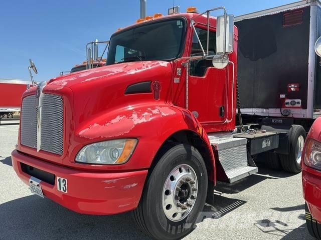 Kenworth T370 وحدات الجر