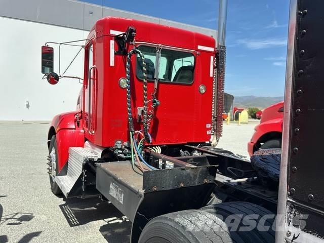 Kenworth T370 وحدات الجر