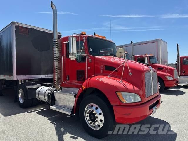 Kenworth T370 وحدات الجر
