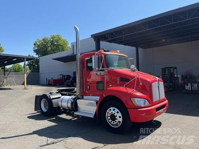 Kenworth T370 وحدات الجر