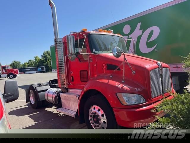 Kenworth T370 وحدات الجر