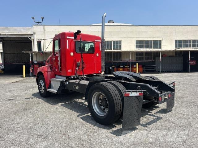 Kenworth T370 وحدات الجر