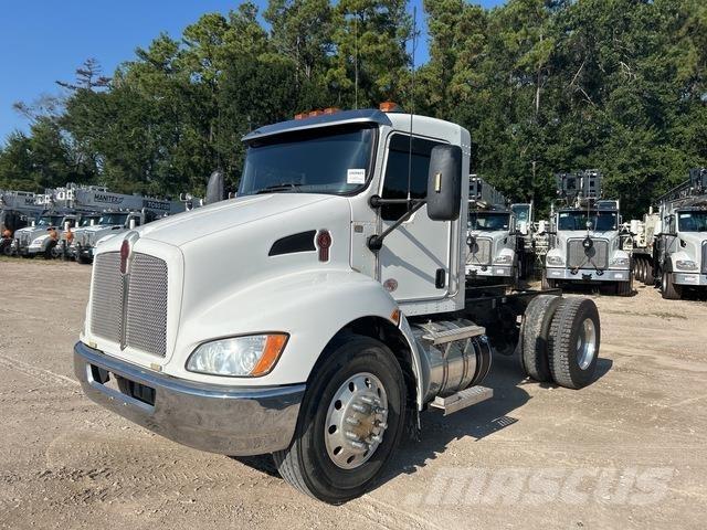 Kenworth T370 كابينة والداخلية