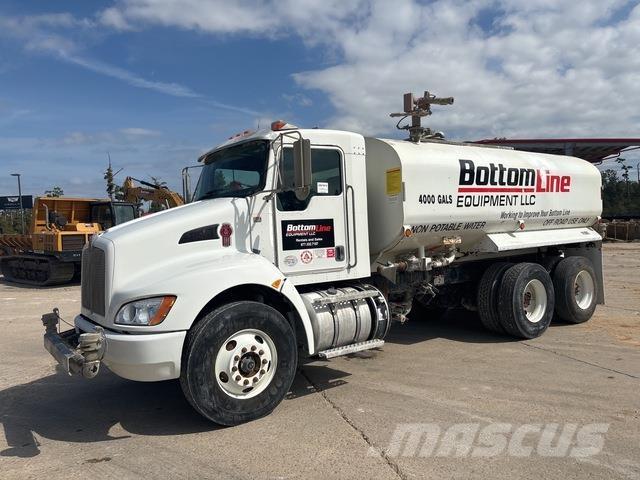 Kenworth T370 صهاريج مياه