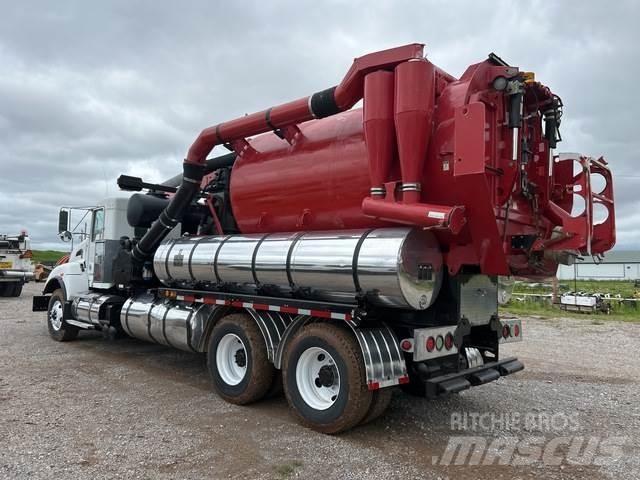 Kenworth T400 حفارات زحافة