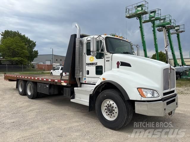 Kenworth T440 شاحنات مسطحة/مفصلية الجوانب