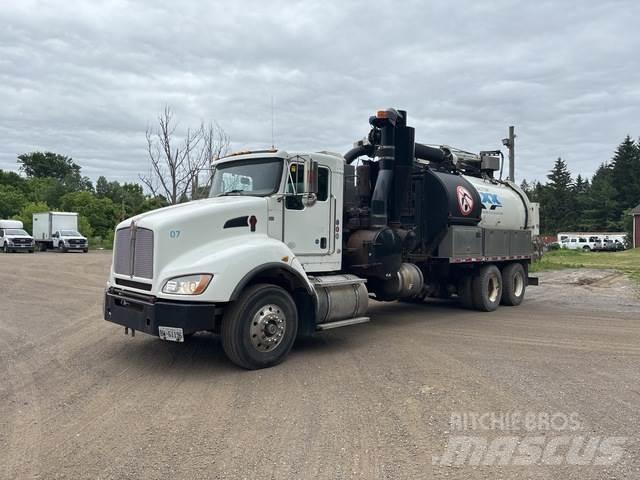 Kenworth T440 حفارات زحافة