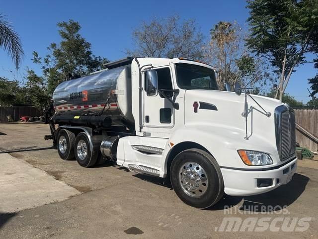 Kenworth T600 شاحنات خرسانة