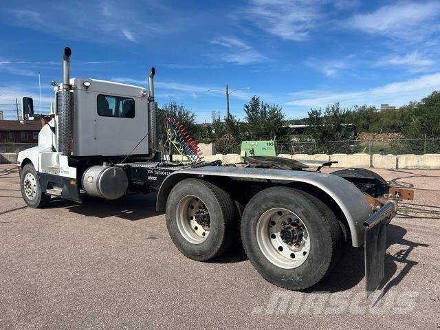 Kenworth T600 وحدات الجر