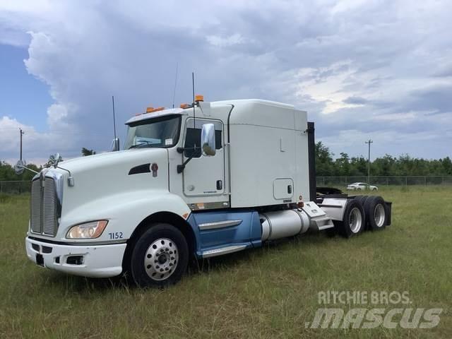 Kenworth T660 وحدات الجر