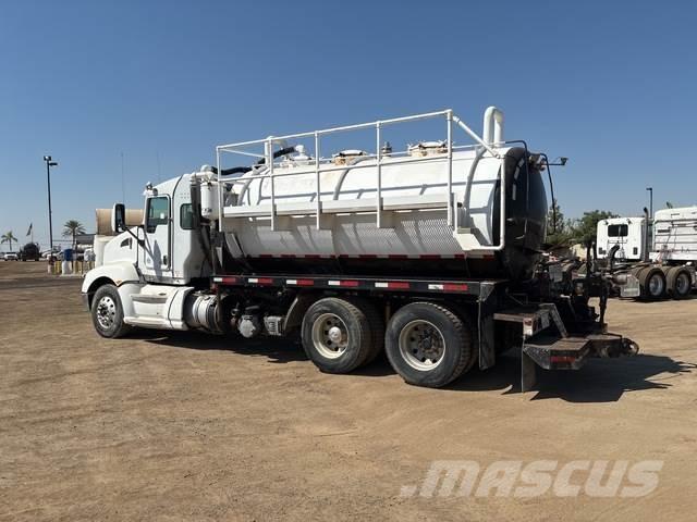 Kenworth T660 شاحنات مزدوجة / خلخلة