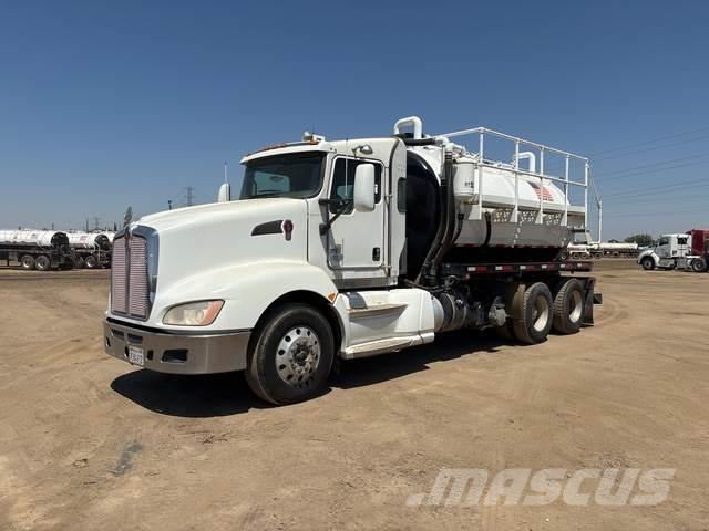 Kenworth T660 شاحنات مزدوجة / خلخلة