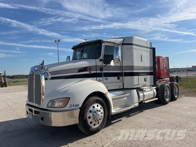 Kenworth T660 وحدات الجر
