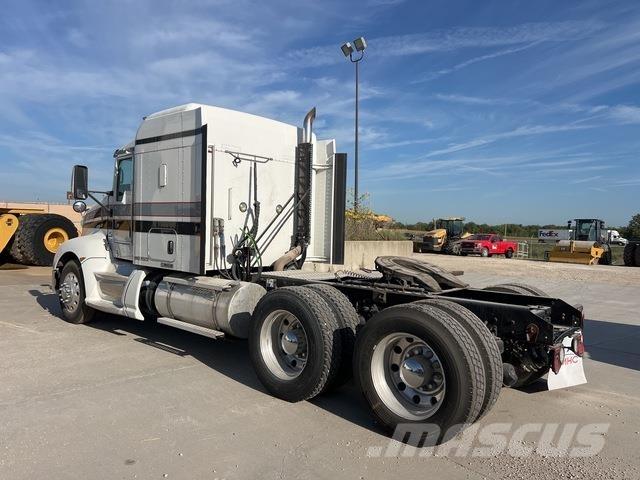 Kenworth T660 وحدات الجر