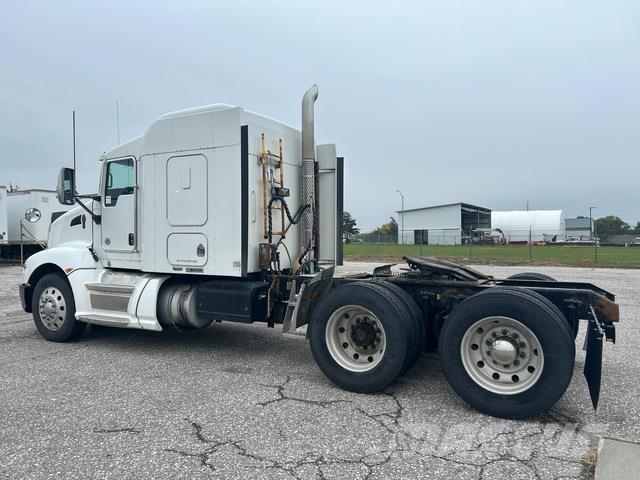 Kenworth T660 وحدات الجر