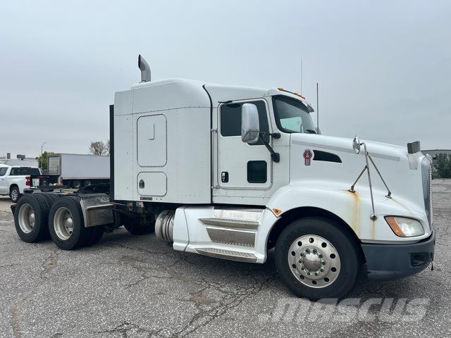 Kenworth T660 وحدات الجر
