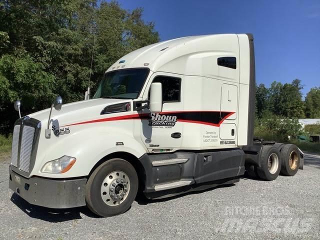 Kenworth T680 وحدات الجر