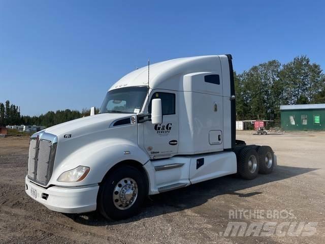 Kenworth T680 وحدات الجر