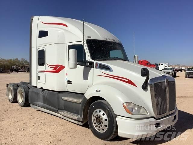 Kenworth T680 وحدات الجر