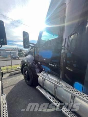 Kenworth T680 وحدات الجر