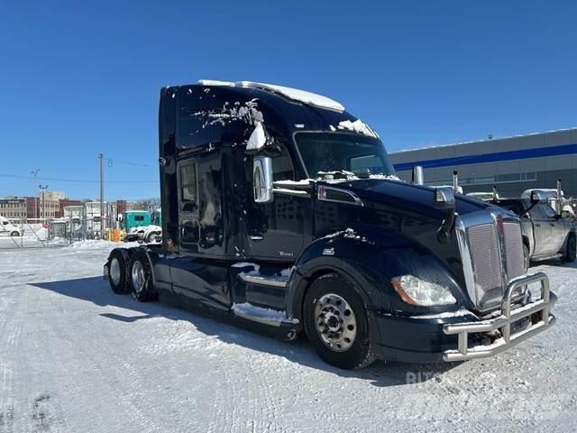 Kenworth T680 وحدات الجر