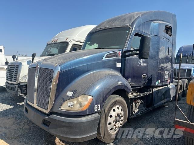 Kenworth T680 وحدات الجر