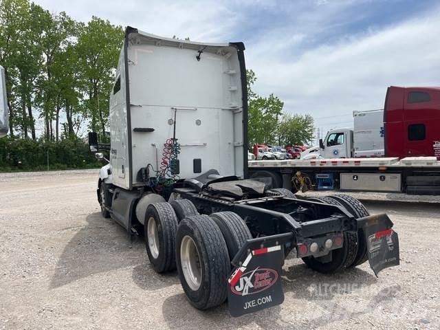 Kenworth T680 وحدات الجر