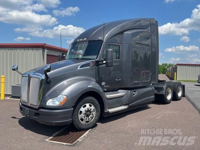 Kenworth T680 وحدات الجر