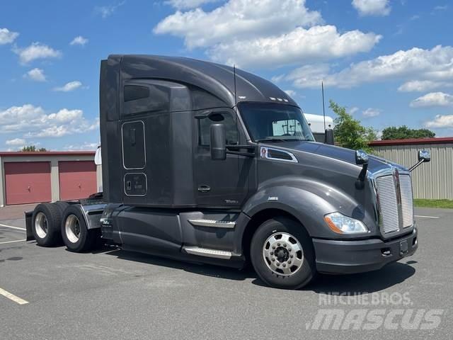 Kenworth T680 وحدات الجر