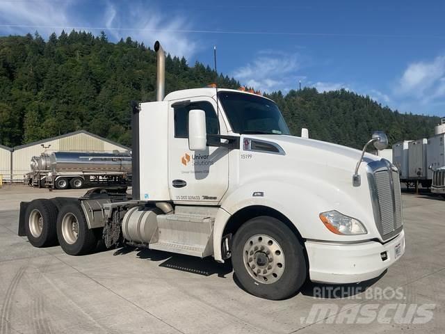 Kenworth T680 وحدات الجر