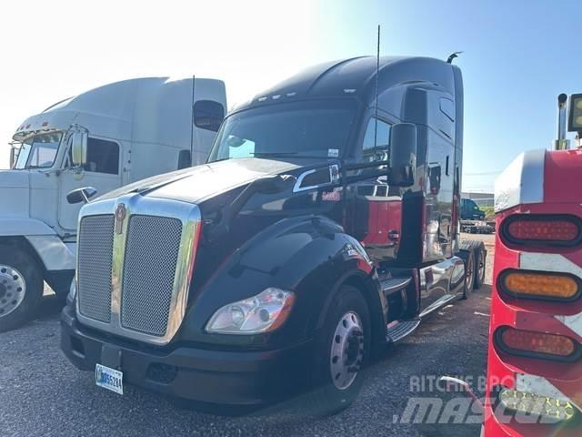 Kenworth T680 وحدات الجر