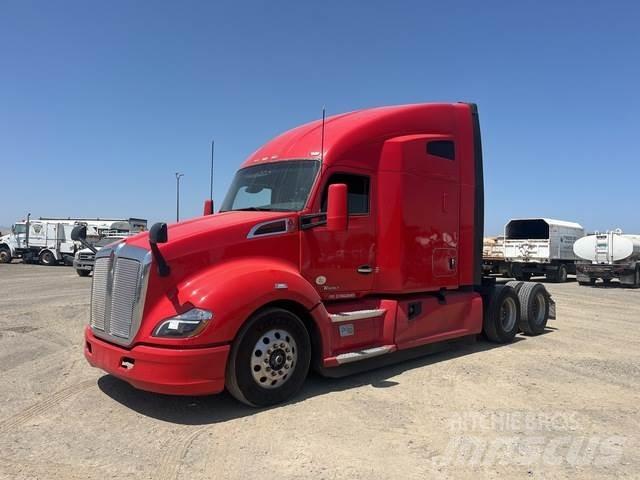 Kenworth T680 وحدات الجر