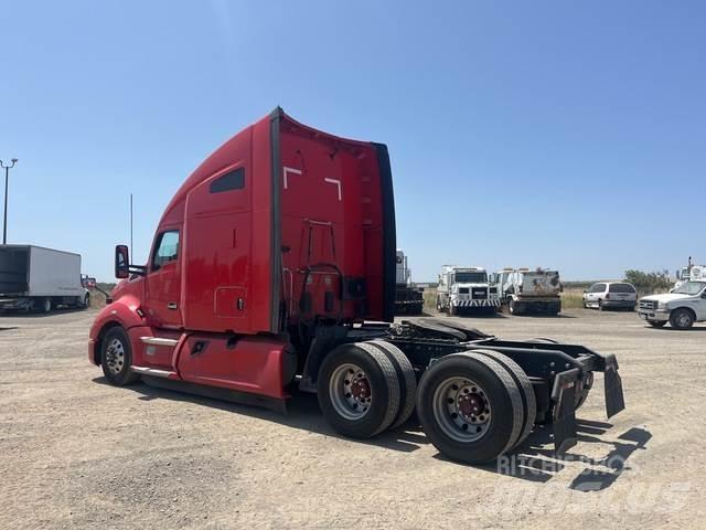 Kenworth T680 وحدات الجر