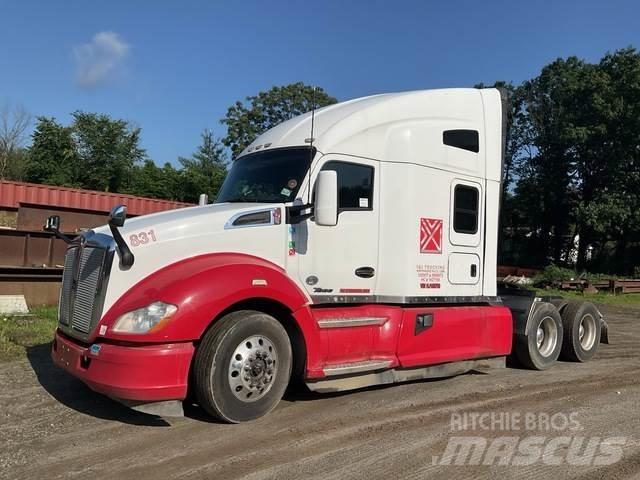 Kenworth T680 وحدات الجر