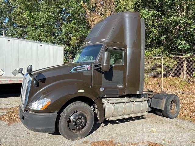 Kenworth T680 وحدات الجر