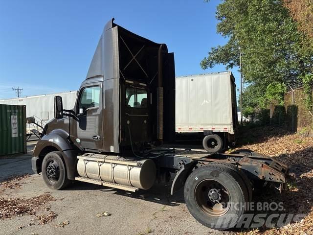 Kenworth T680 وحدات الجر