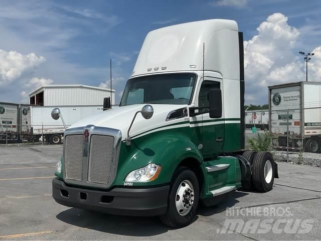 Kenworth T680 وحدات الجر