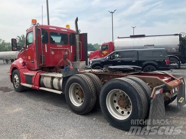 Kenworth T680 وحدات الجر