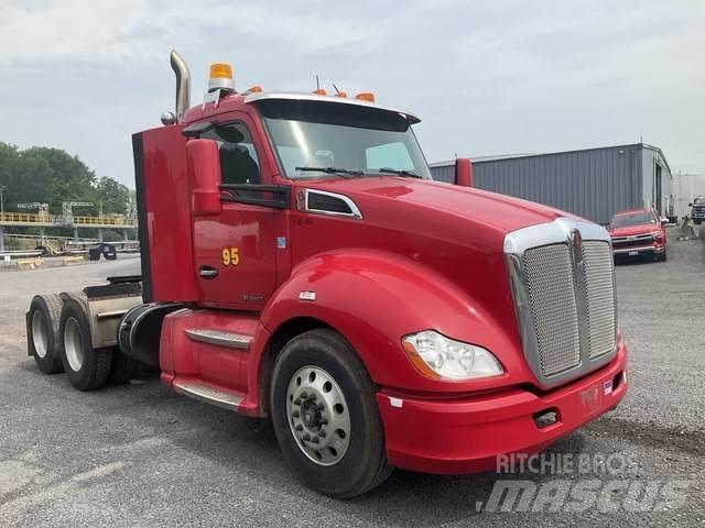 Kenworth T680 وحدات الجر
