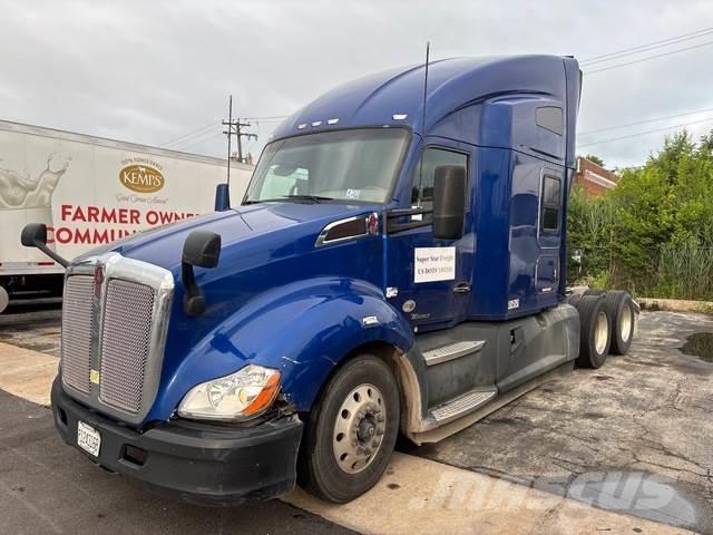 Kenworth T680 وحدات الجر