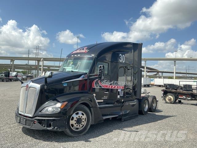 Kenworth T680 وحدات الجر