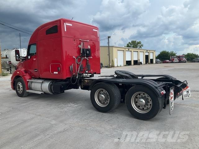 Kenworth T680 وحدات الجر