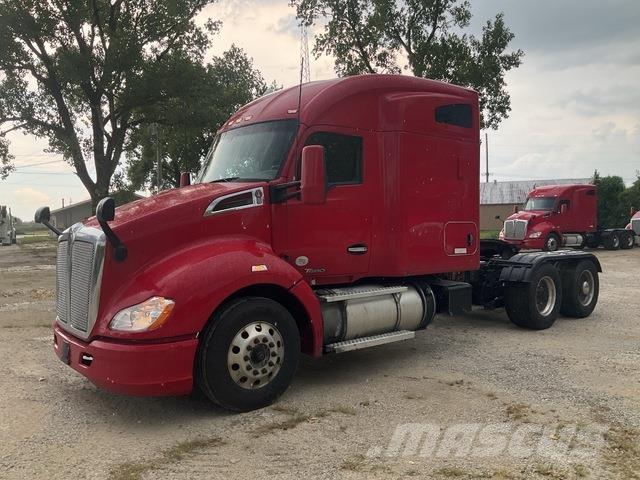 Kenworth T680 وحدات الجر
