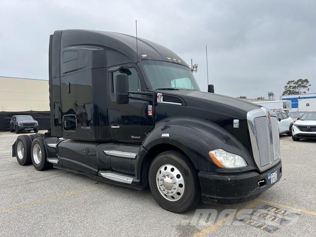 Kenworth T680 وحدات الجر