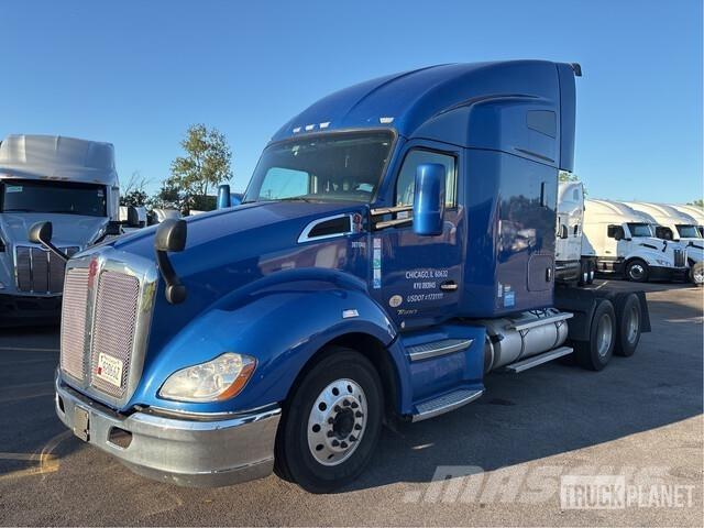 Kenworth T680 وحدات الجر