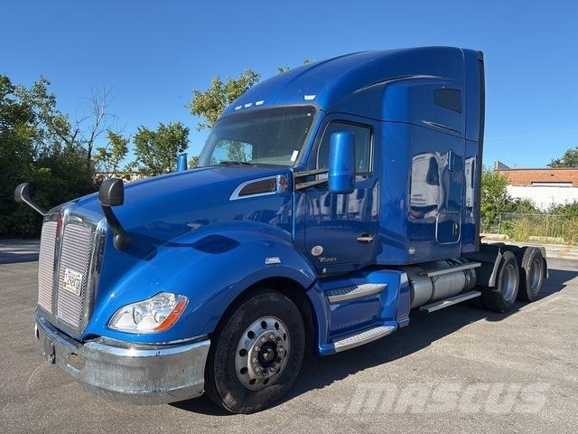 Kenworth T680 وحدات الجر
