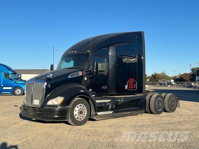 Kenworth T680 وحدات الجر