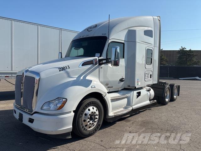 Kenworth T680 وحدات الجر